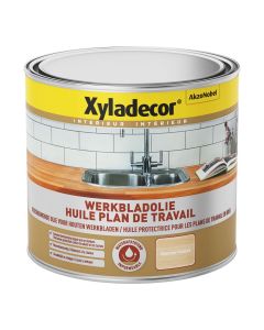 houten-aanrecht-behandelen-xyladecor-werkbladolie-kleurloos